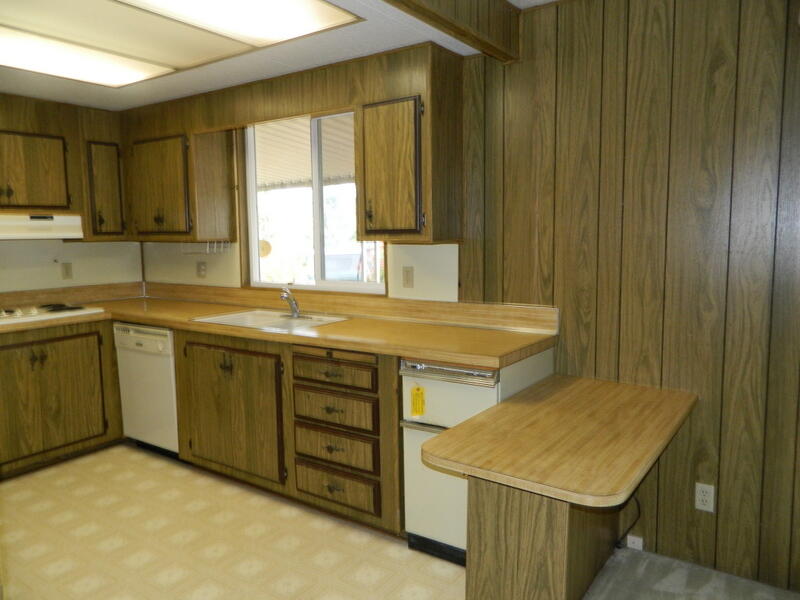 2373 Webster Road Grants Pass, OR 97526 - Photo 14 of 47 Kitchen