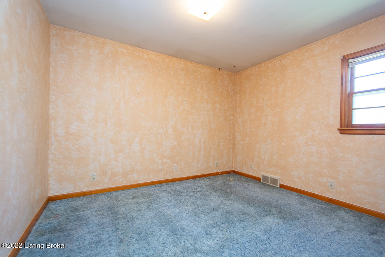 8705 Waltlee Road Louisville, KY 40291 - Photo 20 of 36 Waltlee -26