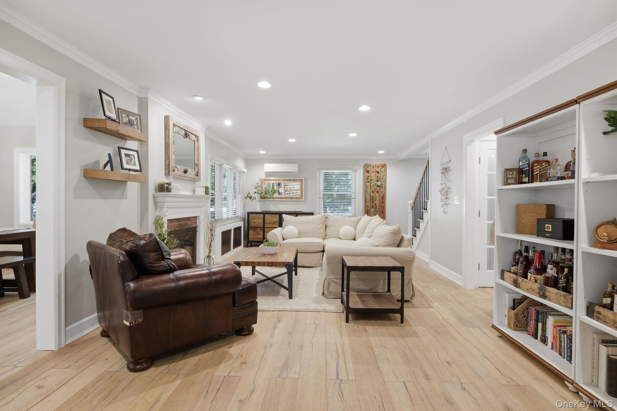 30 Landing Meadow Road Smithtown, NY 11787 - Photo 8 of 50