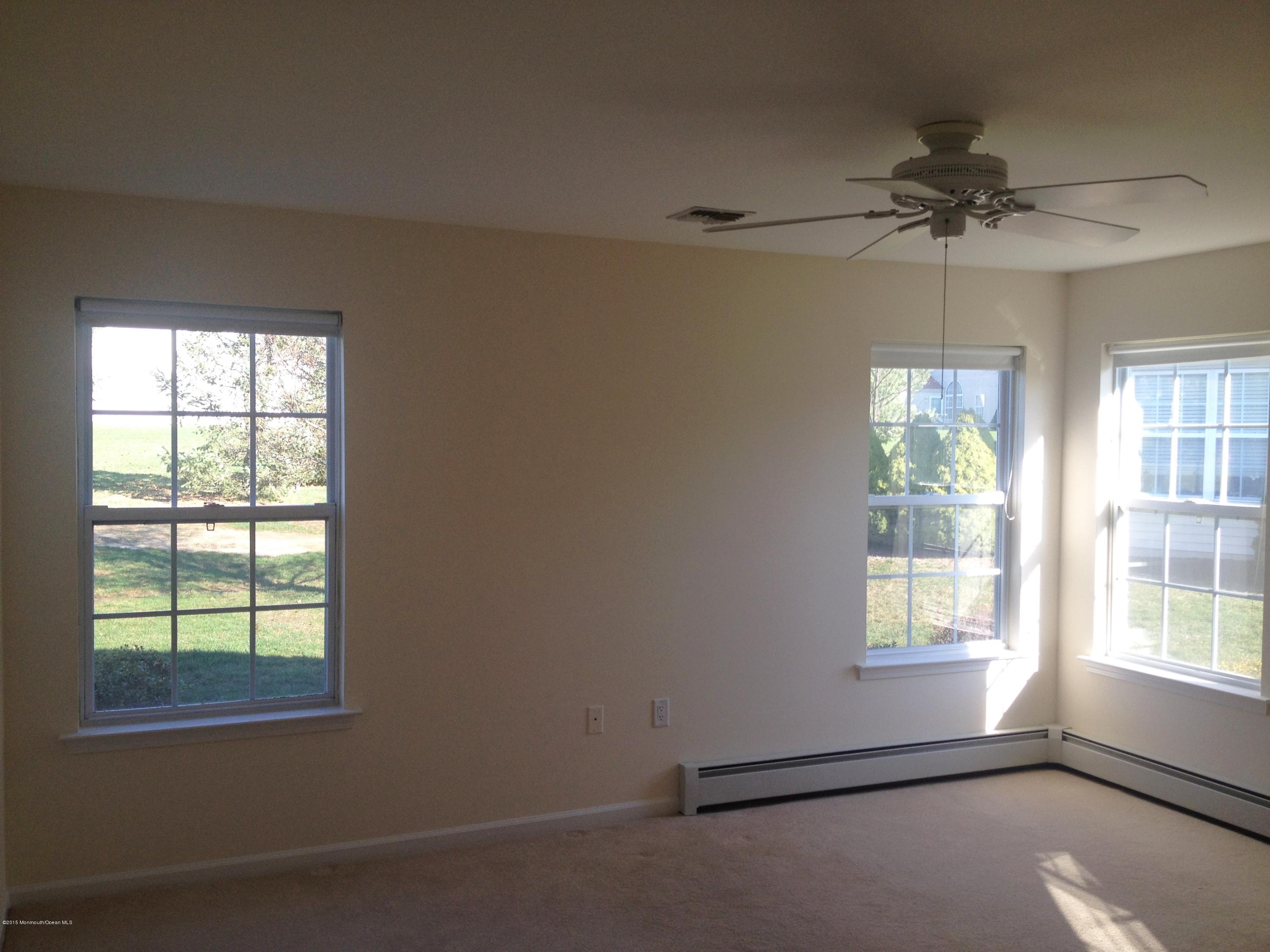 9 Clear Lake Road Whiting, NJ 08759 - Photo 9 of 18 IMG_1125