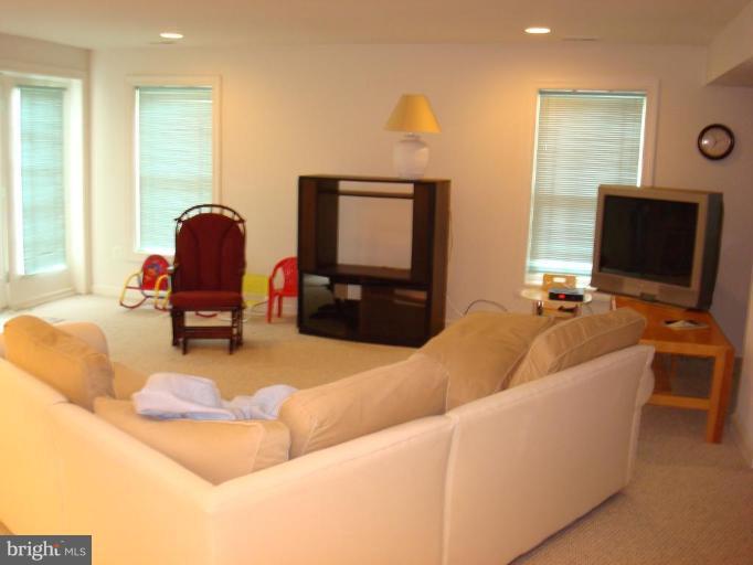 22305 Goshen School Road Gaithersburg, MD 20882 - Photo 11 of 11 Recreation Room