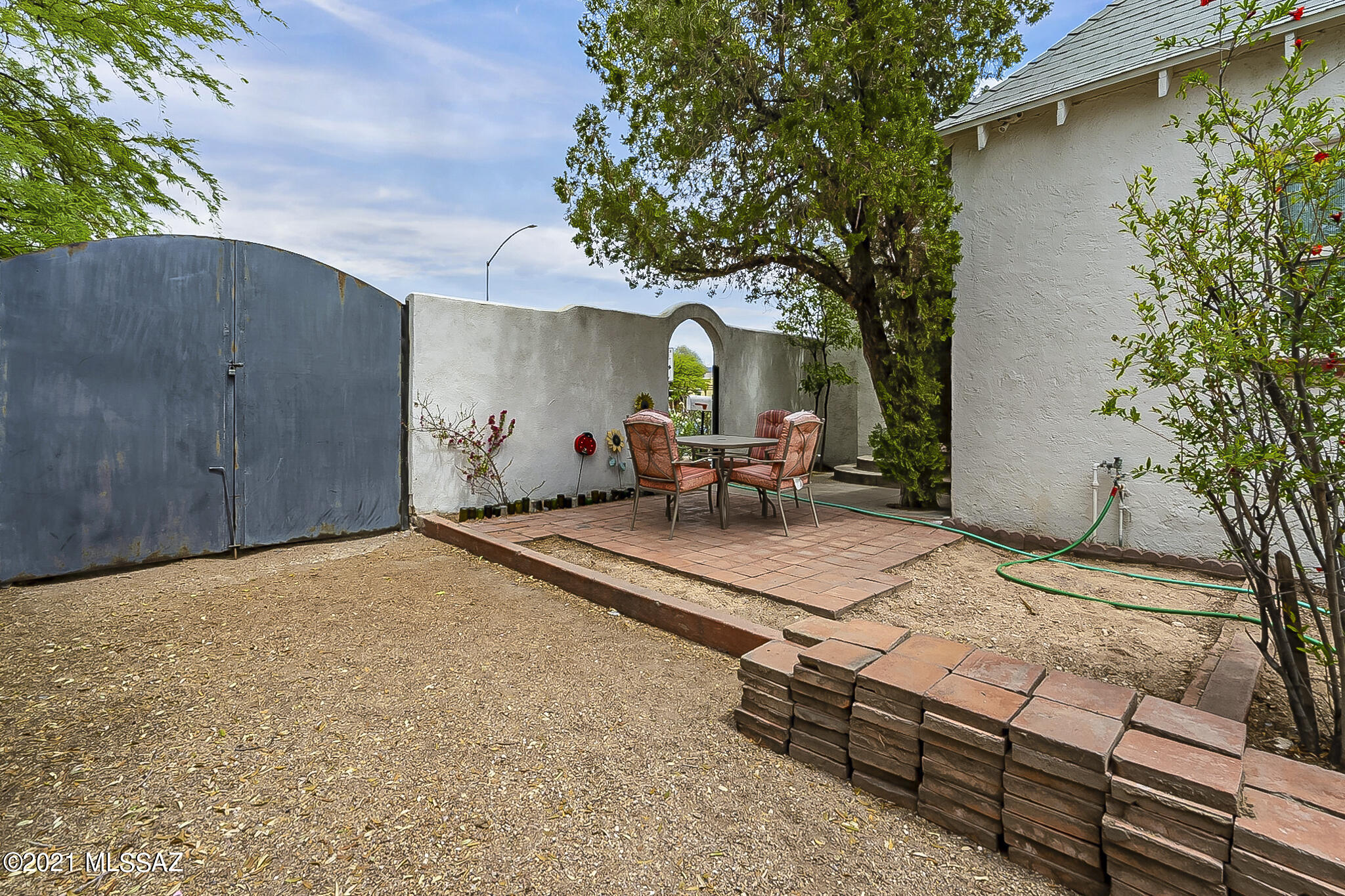 1330 East Grant Road Tucson, AZ 85719 - Photo 3 of 32 Gallery Image 3