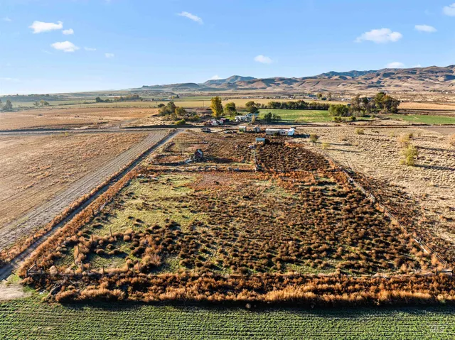 $580,000 | 8004 Birmingham Road, Melba, ID 83641
