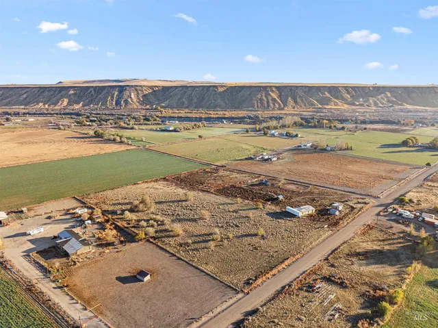 $580,000 | 8004 Birmingham Road, Melba, ID 83641