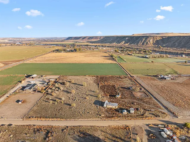 $580,000 | 8004 Birmingham Road, Melba, ID 83641