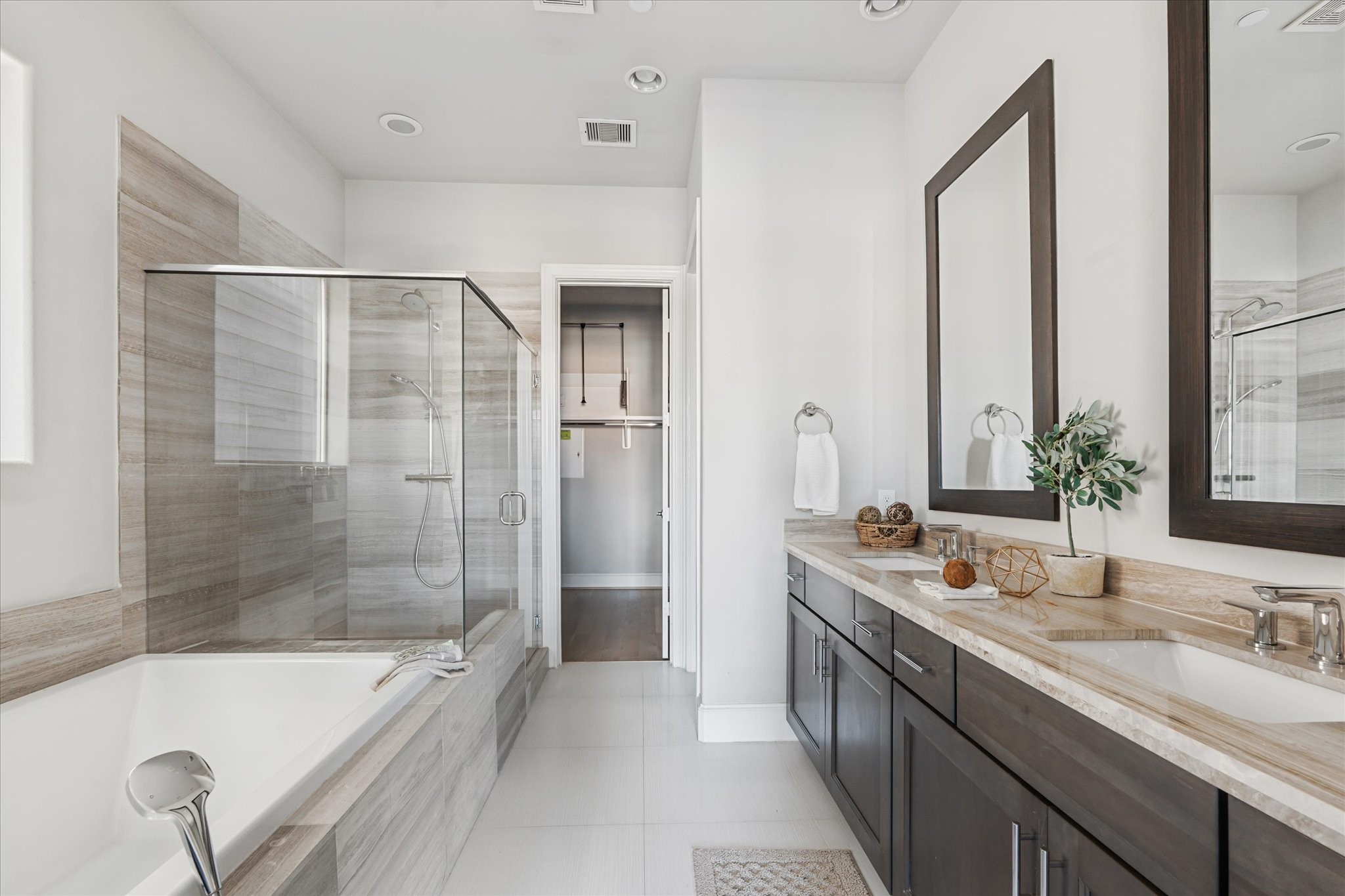 1005 St Charles Street Houston, TX 77003 - Photo 22 of 27