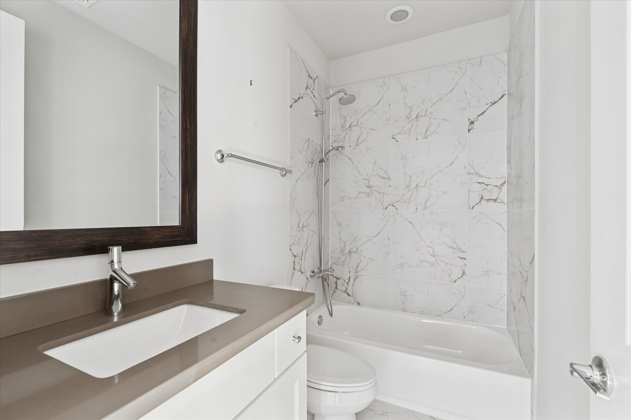 1005 St Charles Street Houston, TX 77003 - Photo 24 of 27