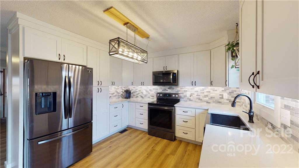 3428 Dave Heafner Road Crouse, NC 28033 - Photo 3 of 22 Gallery Image 3