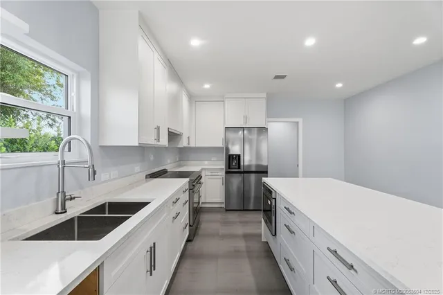 $899,000 | 1176 Terrace Way, Jensen Beach, FL 34957