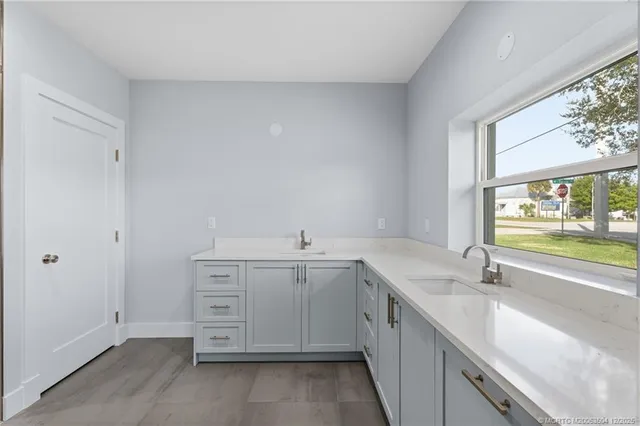 $899,000 | 1176 Terrace Way, Jensen Beach, FL 34957