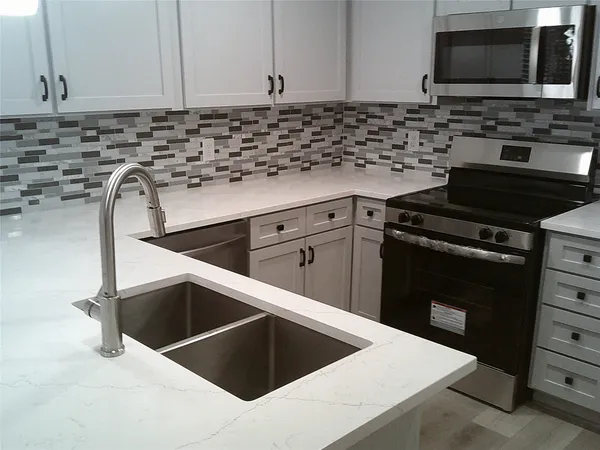 $219,900 | 13427 Garden Grove, Unit ST750, Houston, TX 77082