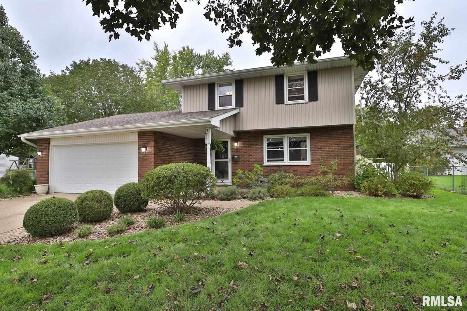604 Devonshire Road Washington, IL 61571 - Photo 1 of 47 Gallery Image 1