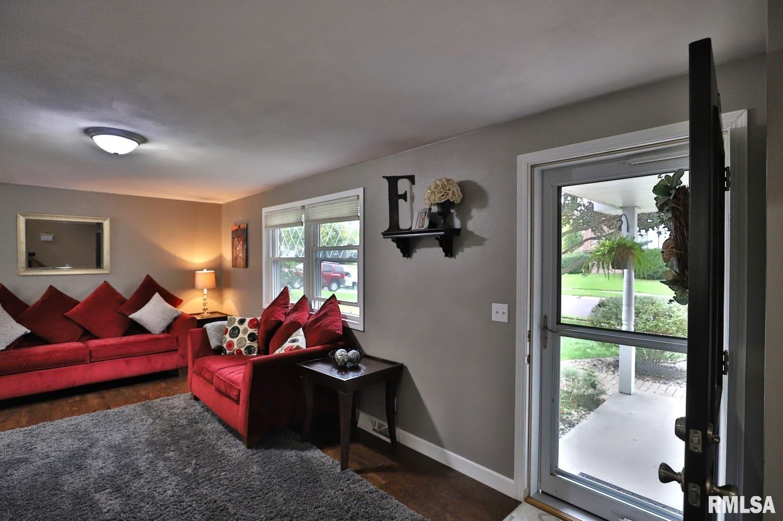 604 Devonshire Road Washington, IL 61571 - Photo 9 of 47 Gallery Image 9
