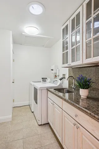 $2,988,000 | 257 South Ashton Avenue, Millbrae, CA 94030