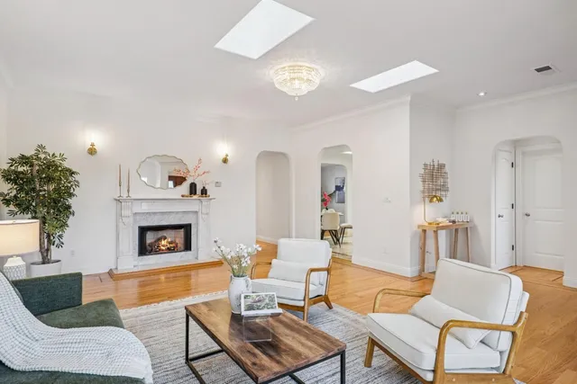 $2,988,000 | 257 South Ashton Avenue, Millbrae, CA 94030