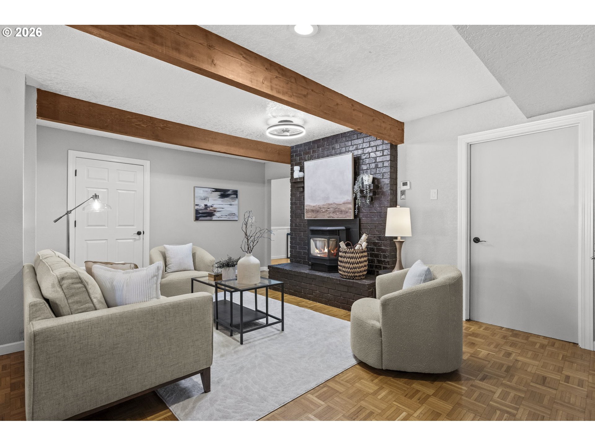 18493 South Ferguson Road Oregon City, OR 97045 - Photo 18 of 48 Living Room