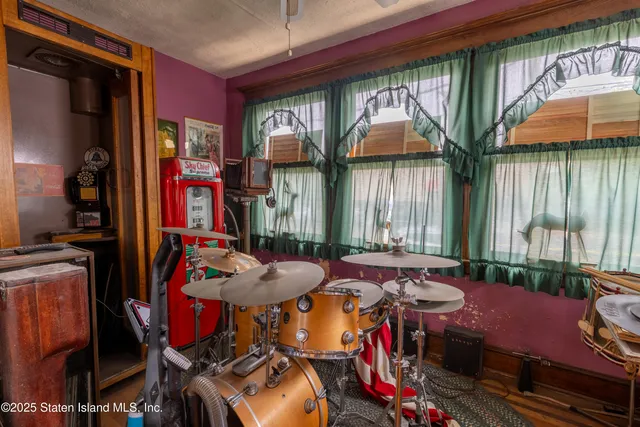 $649,000 | 348 Decker Avenue | Port Richmond