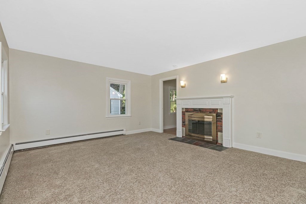21 Birchcroft Road Canton, MA 02021 - Photo 4 of 32 Gallery Image 4
