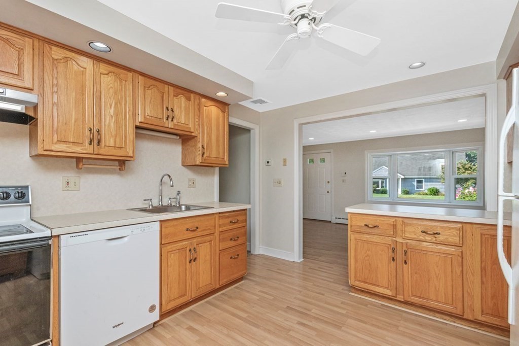 21 Birchcroft Road Canton, MA 02021 - Photo 5 of 32 Gallery Image 5