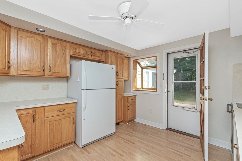 21 Birchcroft Road Canton, MA 02021 - Photo 8 of 32 Gallery Image 8