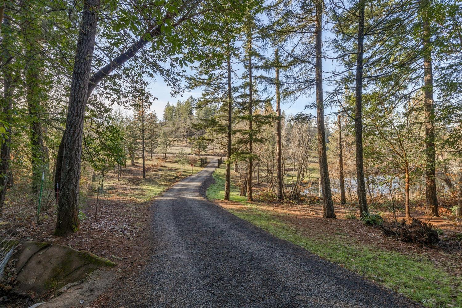 489 Derby Road Eagle Point, OR 97524 - Photo 5 of 27 Additional Photo