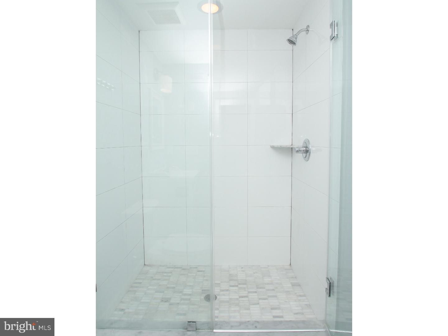 1509 Tasker Street Philadelphia, PA 19145 - Photo 19 of 25 Gallery Image 19