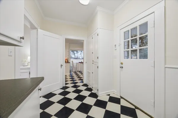 $445,000 | 302 East Jackson Street, West Columbia, TX 77486