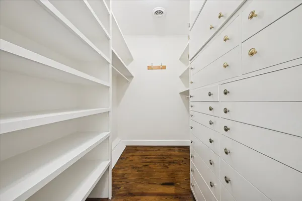 $445,000 | 302 East Jackson Street, West Columbia, TX 77486