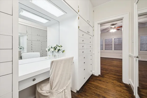 $445,000 | 302 East Jackson Street, West Columbia, TX 77486