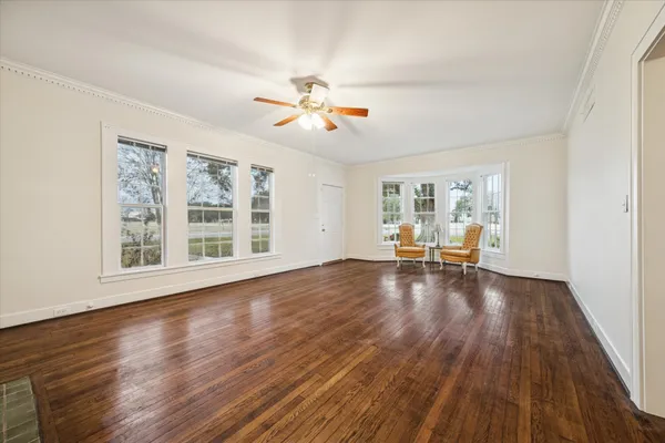 $445,000 | 302 East Jackson Street, West Columbia, TX 77486
