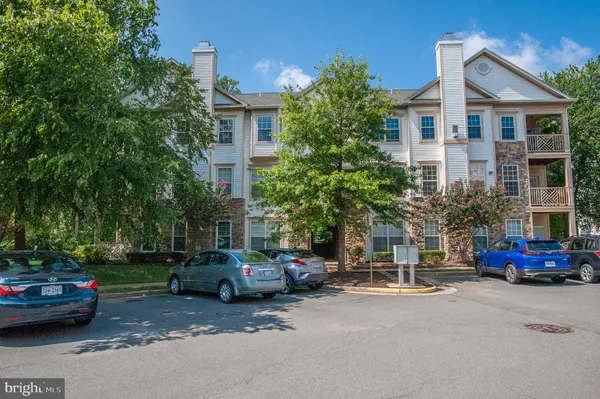 $2,500 | 5958 Founders Hill Drive, Unit 101B, Alexandria, VA 22310