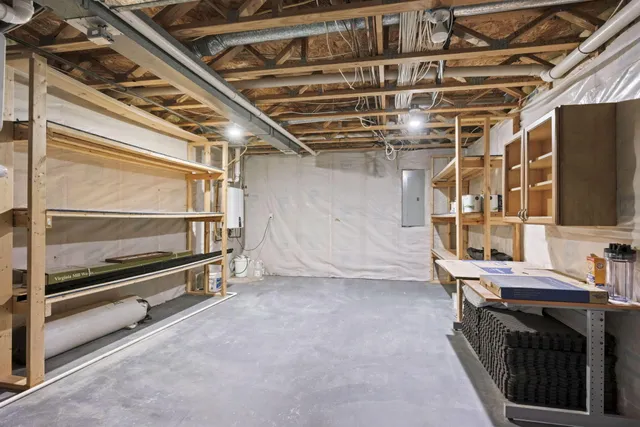 $399,000 | 822 East Remington Square, La Porte, IN 46350