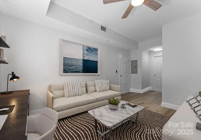 $469,900 | 300 West 5th Street, Unit 509, Charlotte, NC 28202