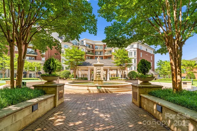 $469,900 | 300 West 5th Street, Unit 509, Charlotte, NC 28202