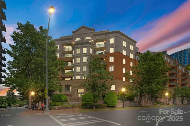 $469,900 | 300 West 5th Street, Unit 509, Charlotte, NC 28202
