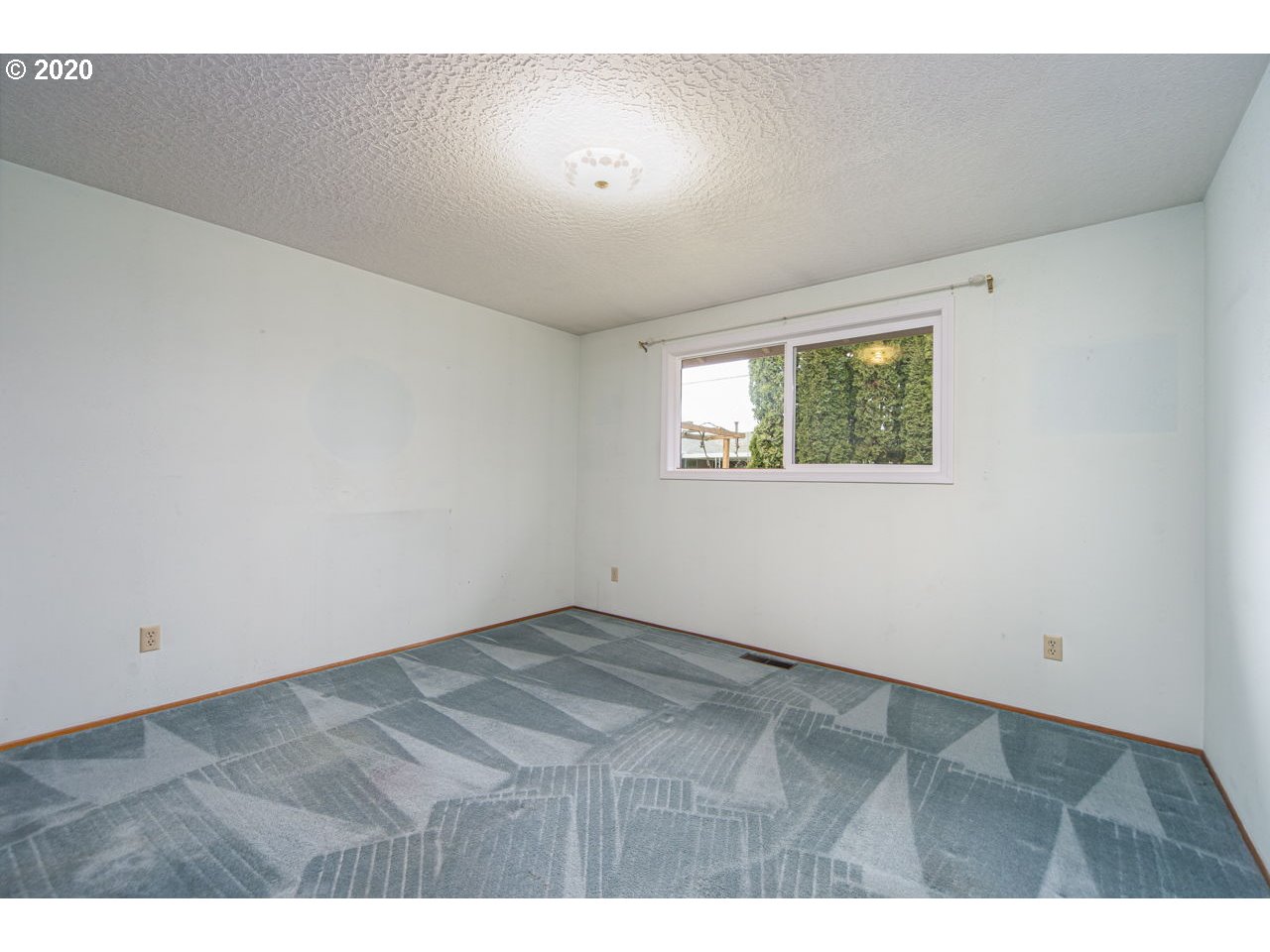 1211 Randolph Road Woodburn, OR 97071 - Photo 18 of 27 Gallery Image 18