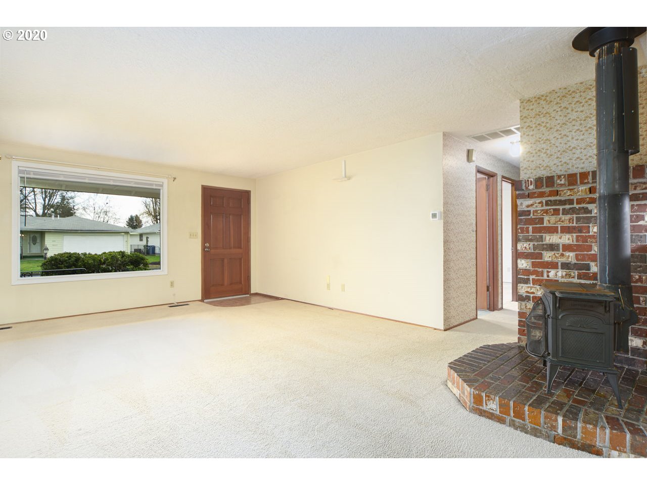 1211 Randolph Road Woodburn, OR 97071 - Photo 5 of 27 Gallery Image 5