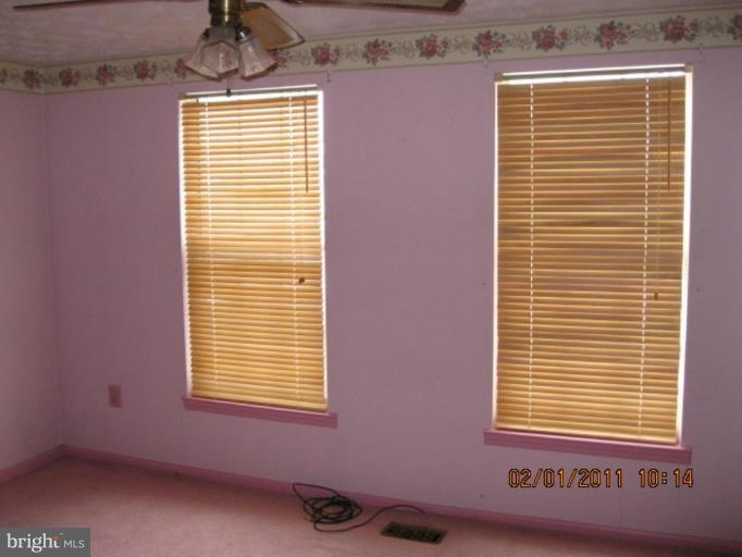 1327 Apple Ridge Court Edgewood, MD 21040 - Photo 11 of 19 a view of a livingroom with a window
