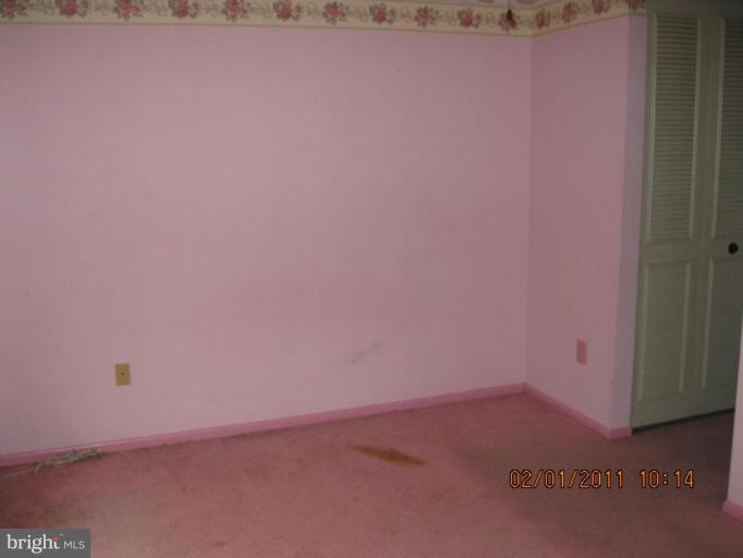1327 Apple Ridge Court Edgewood, MD 21040 - Photo 17 of 19 a room