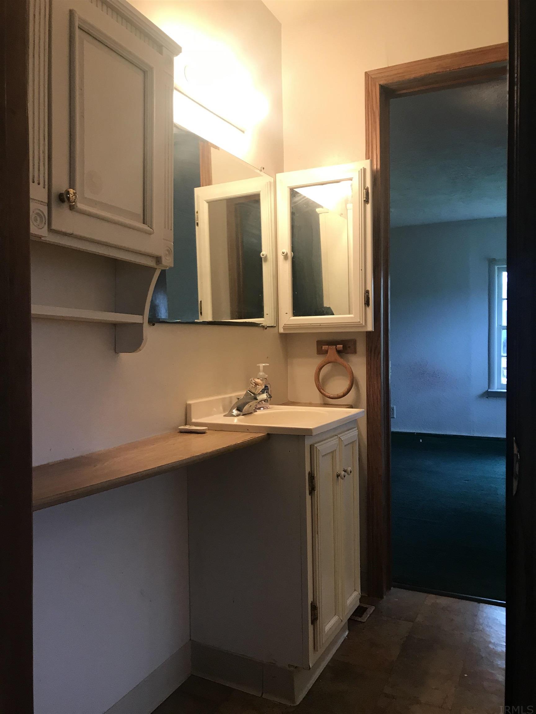 9612 Liberty Mills Road Fort Wayne, IN 46804 - Photo 16 of 28 Gallery Image 16