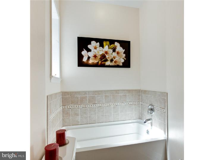 148 Fitzgerald Street Philadelphia, PA 19148 - Photo 12 of 13 Gallery Image 12