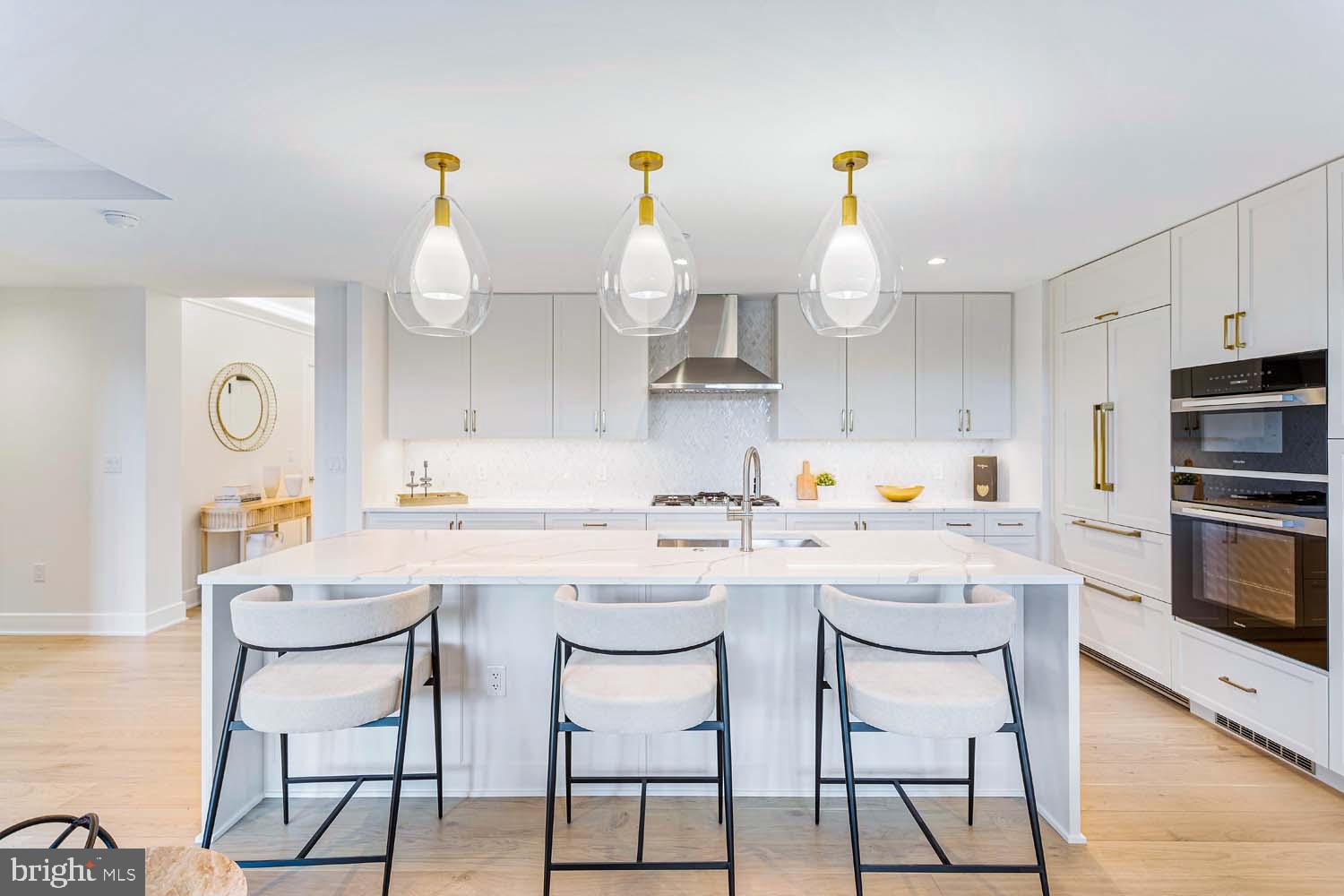 6718 Lowell Avenue, Unit 406 McLean, VA 22101 - Photo 15 of 86