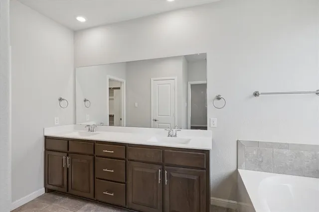 $394,900 | 548 Dunster Lane, Saginaw, TX 76131