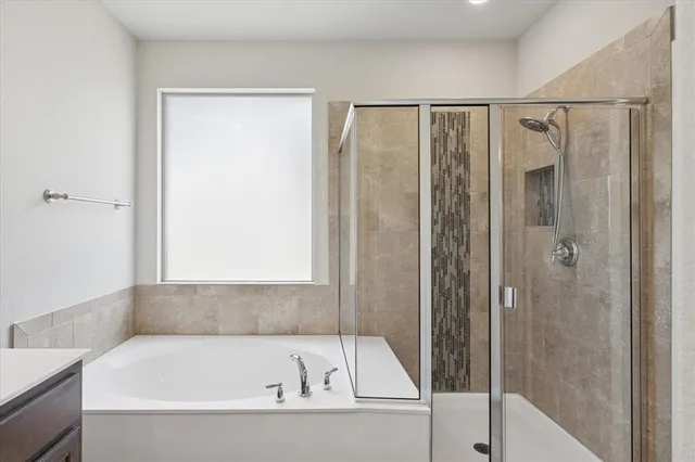 $394,900 | 548 Dunster Lane, Saginaw, TX 76131