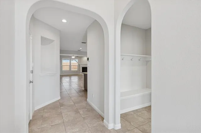 $394,900 | 548 Dunster Lane, Saginaw, TX 76131