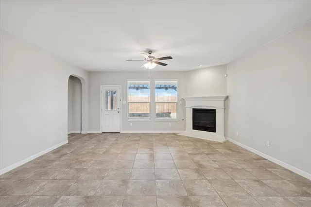 $394,900 | 548 Dunster Lane, Saginaw, TX 76131