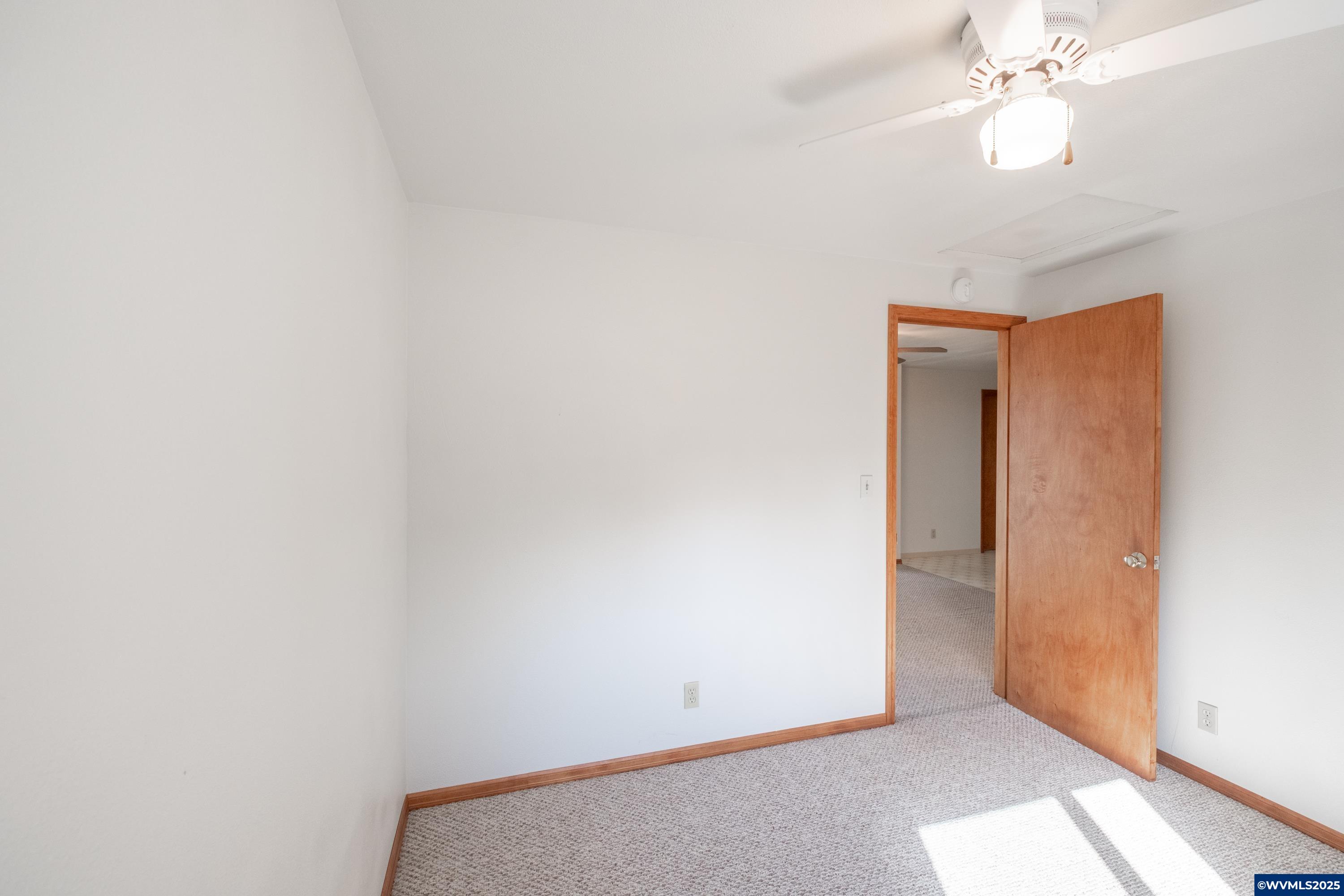 1825 Walker Road Northeast Salem, OR 97305 - Photo 25 of 50