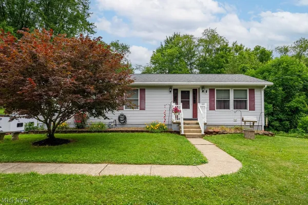 $244,000 | 2515 Sussex Drive, New Franklin, OH 44216