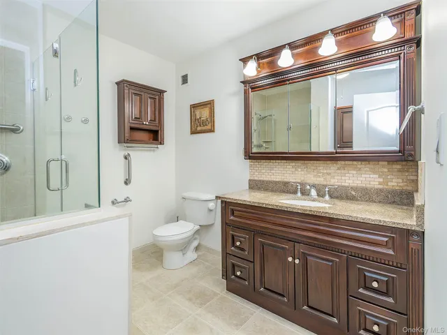 $465,000 | 50 Merrick Avenue, Unit 119, East Meadow, NY 11554