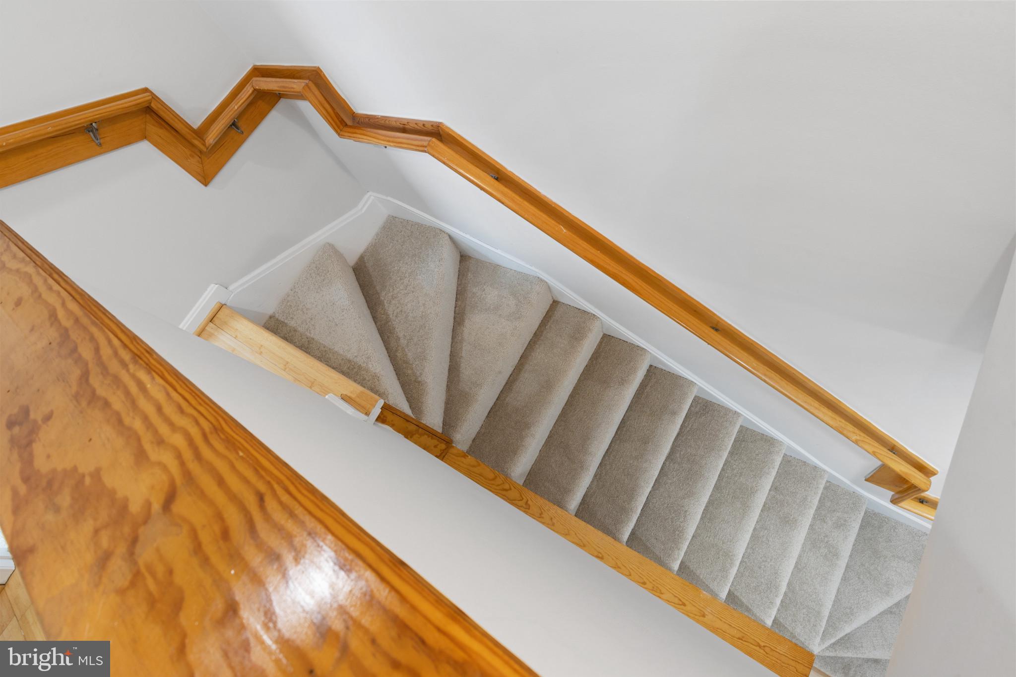 106 West Lee Street Baltimore, MD 21201 - Photo 13 of 37 Stairs